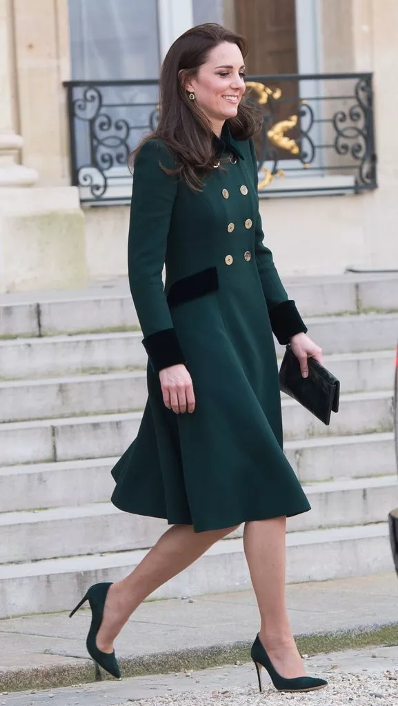 كلّ إطلالات Kate Middleton خلال جولتها في فرنسا لعام 2017