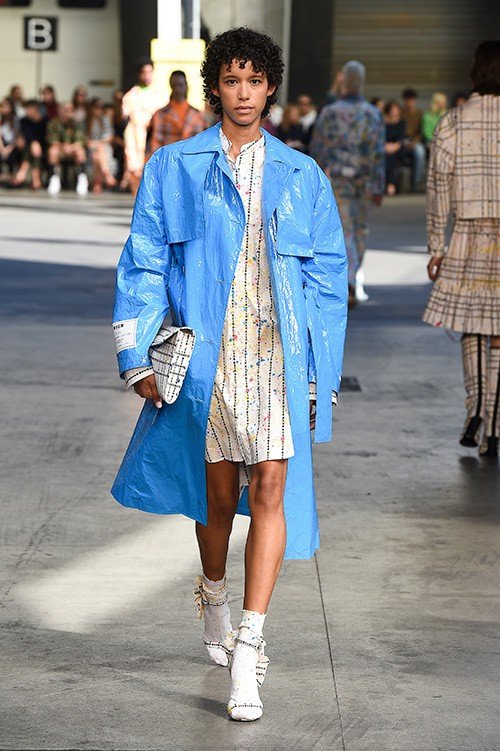 عرض أزياء MSGM لربيع 2018، خلال أسبوع الموضة في ميلانو