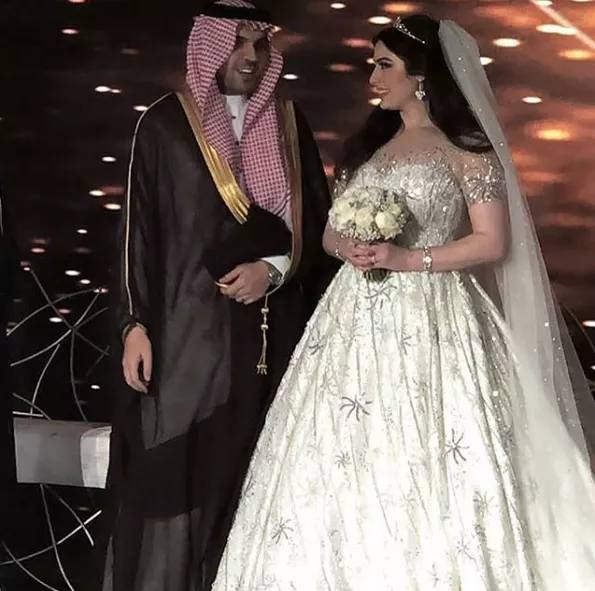 صور الحفل الثاني لزفاف الإعلامية الإماراتية رؤى الصبان والإعلامي السعودي حمود الفايز