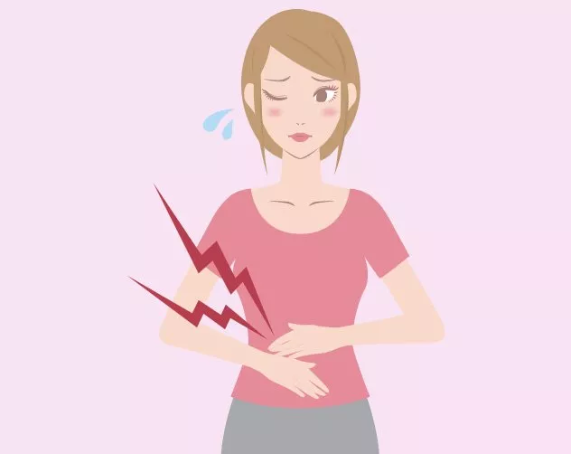 تشنّجات الدورة الشهرية تساوي ألم الإصابة بأزمة قلبية، كيف تخفّفين منها؟