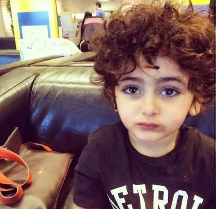 يزن بن زايد: أجمل طفل في السعوديّة أثار جدلاً واسعاً على مواقع التواصل الاجتماعيّ