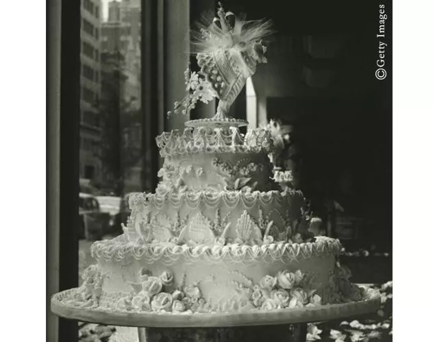 عادات متعلّقة في حفل الزفاف ستعيدكِ 100 عامٍ إلى الوراء
