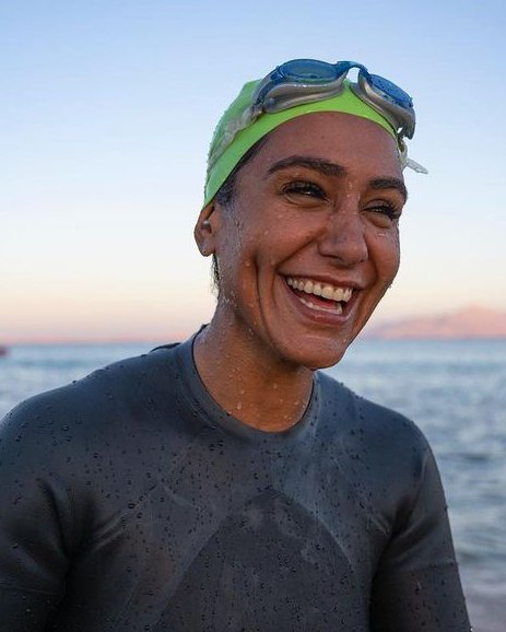 مقابلة مع السباحة السعودية مريم صالح أول امرأة عربية تسبح من السعودية إلى مصر