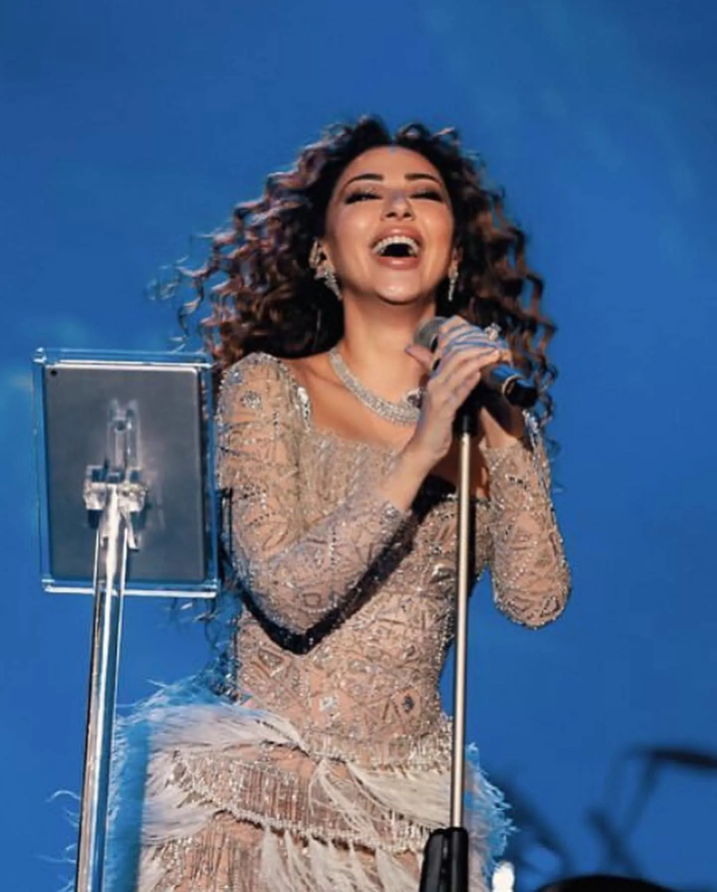 ميريام فارس تطلّ بلوك منمّق في حفل اكسبو دبي 2020
