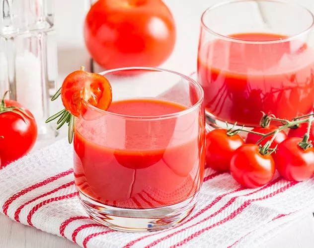 ما هي فوائد عصير الطماطم من أجل خسارة الوزن وكيف يمكن تناوله؟