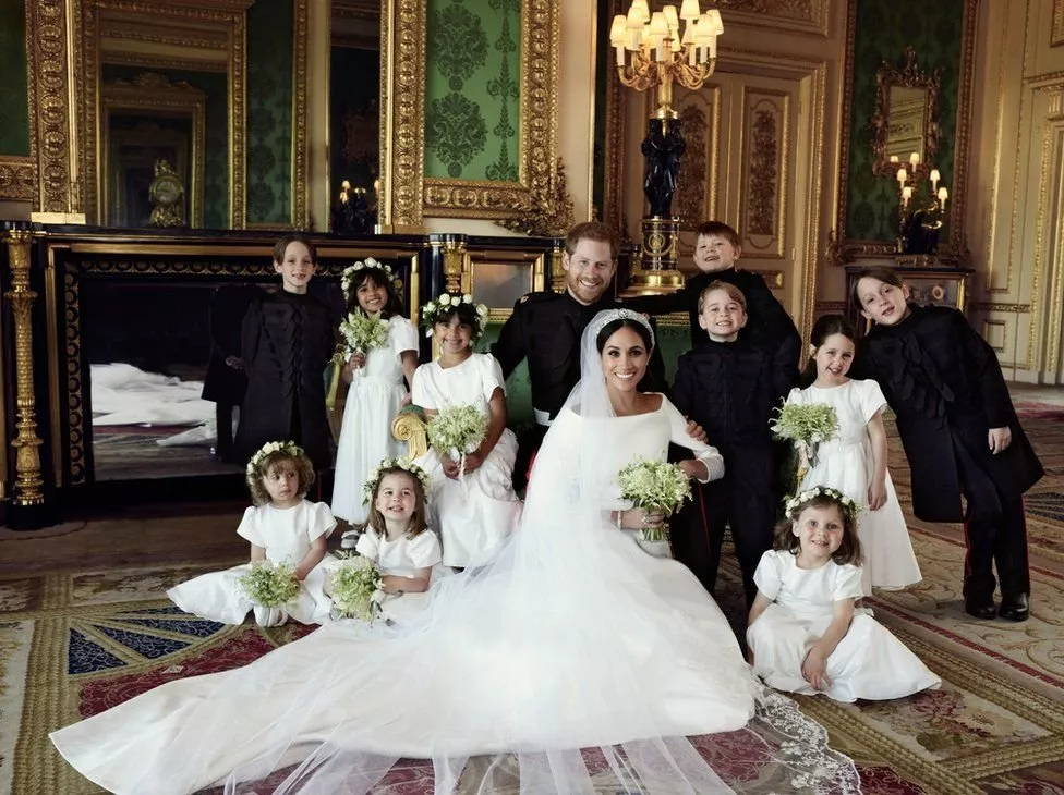 الصور الرسمية الأولى لزفاف الأمير هاري وميغان ماركل... تأسر القلوب!