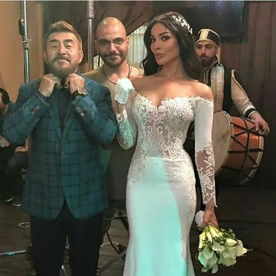 النجمات يعتمدن فساتين زفاف في مسلسلات رمضان 2018