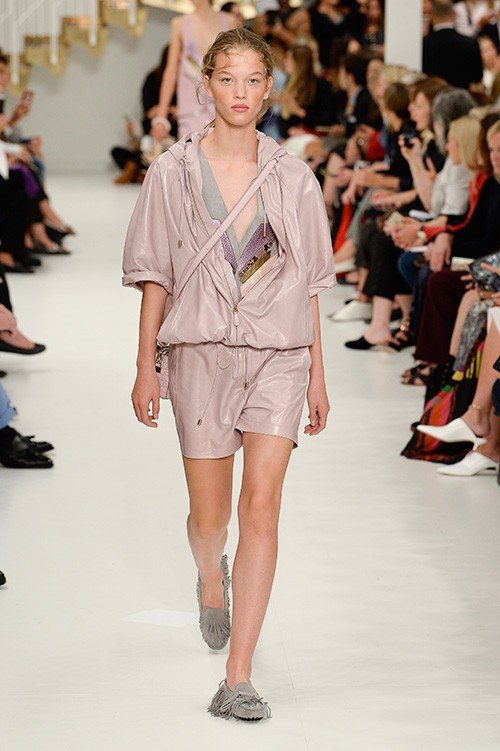 عرض أزياء Tod's لربيع 2018، خلال أسبوع الموضة في ميلانو