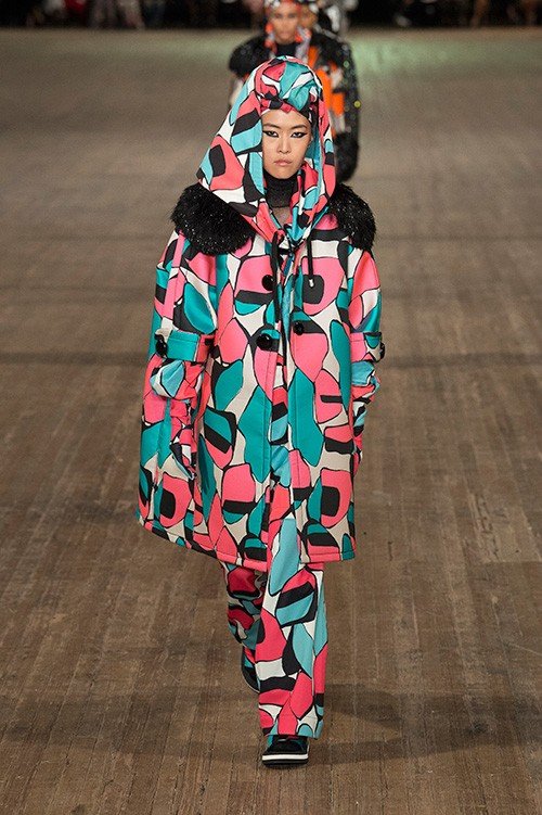 عرض أزياء Marc Jacobs لربيع 2018، خلال أسبوع الموضة في نيويورك