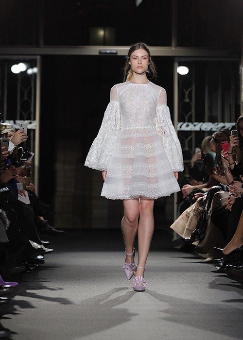 عرض أزياء Dany Atrache لربيع 2018