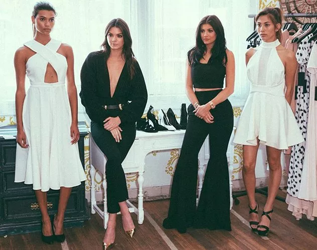 Kendall وKylie Jenner تطلقان مجموعتهما الخاصّة للمرّة الأولى