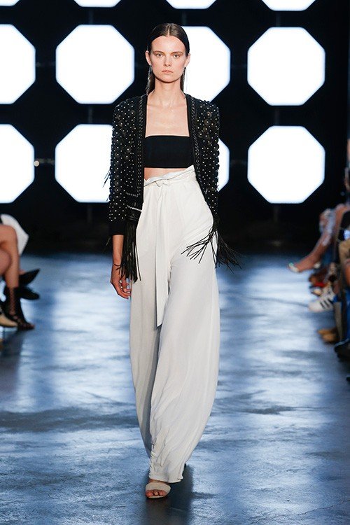 عرض أزياء Sally LaPointe لربيع 2018، خلال أسبوع الموضة في نيويورك