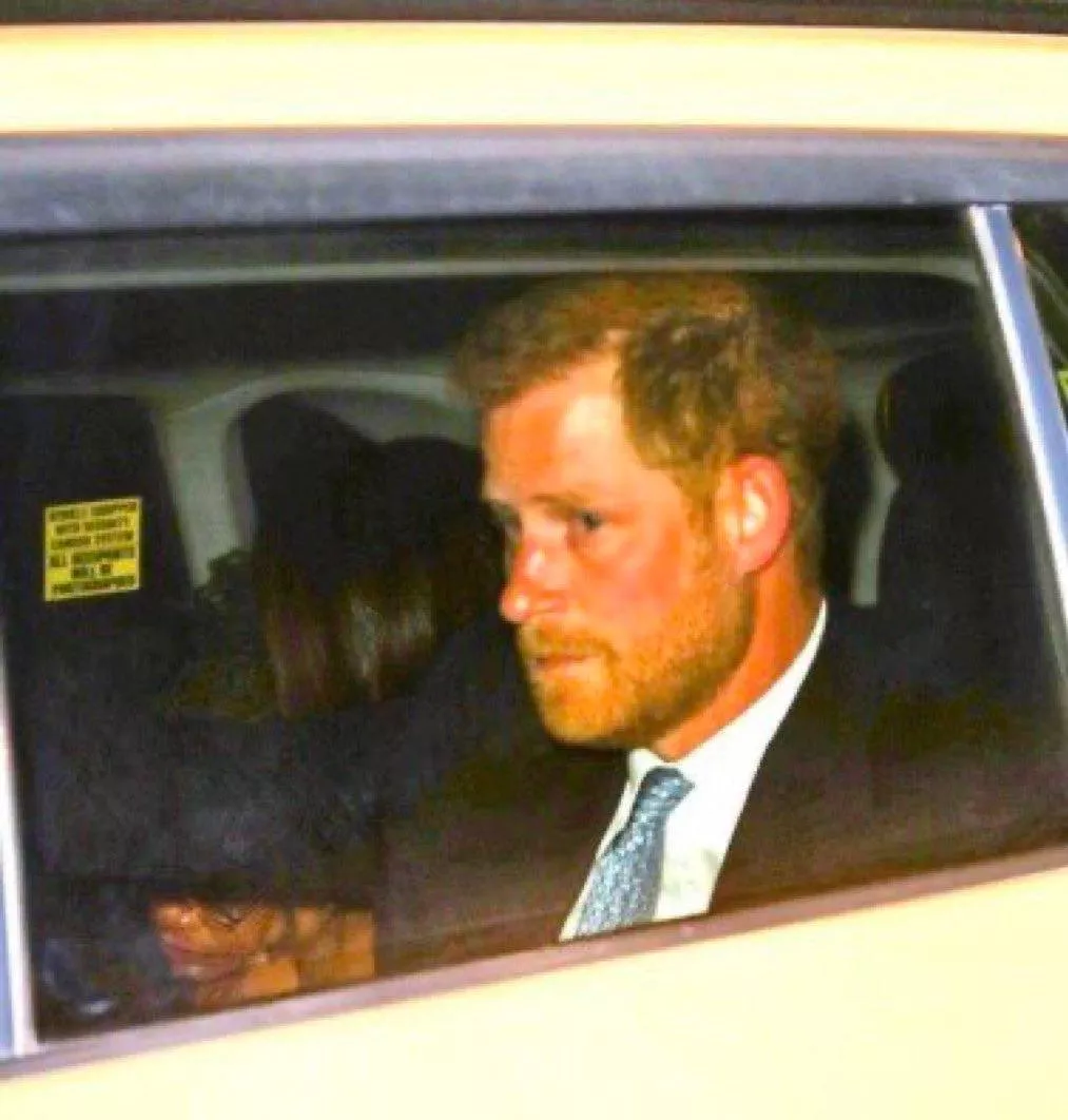 الأمير هاري وميغان ماركل يتعرّضان لمطاردة في السيارة من قِبل مصوّرين