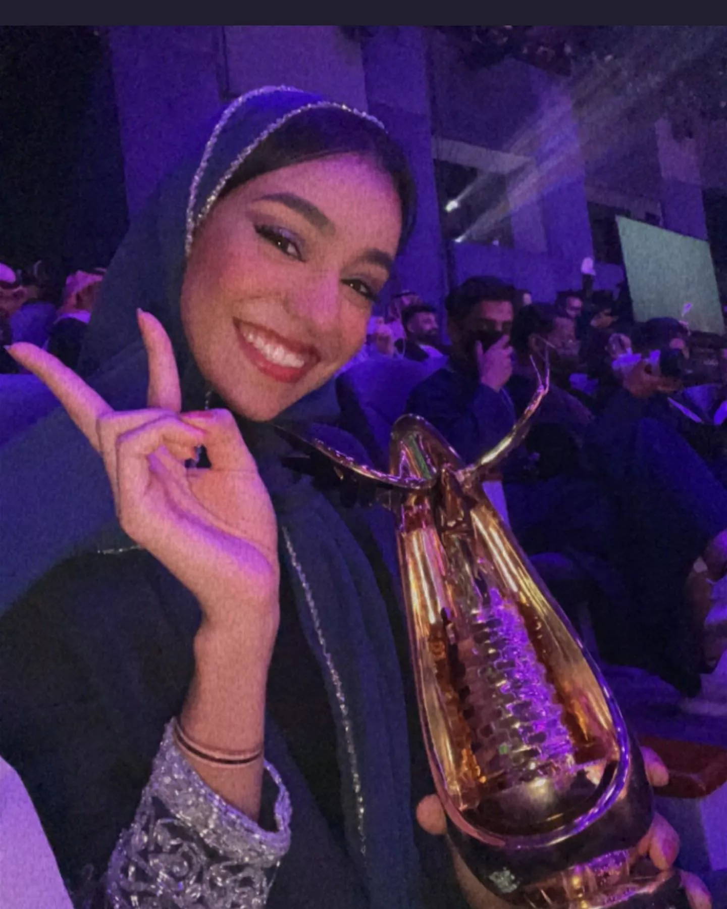 من هي زينة عماد؟ تعرّفي أكثر إلى المغنية السعودية
