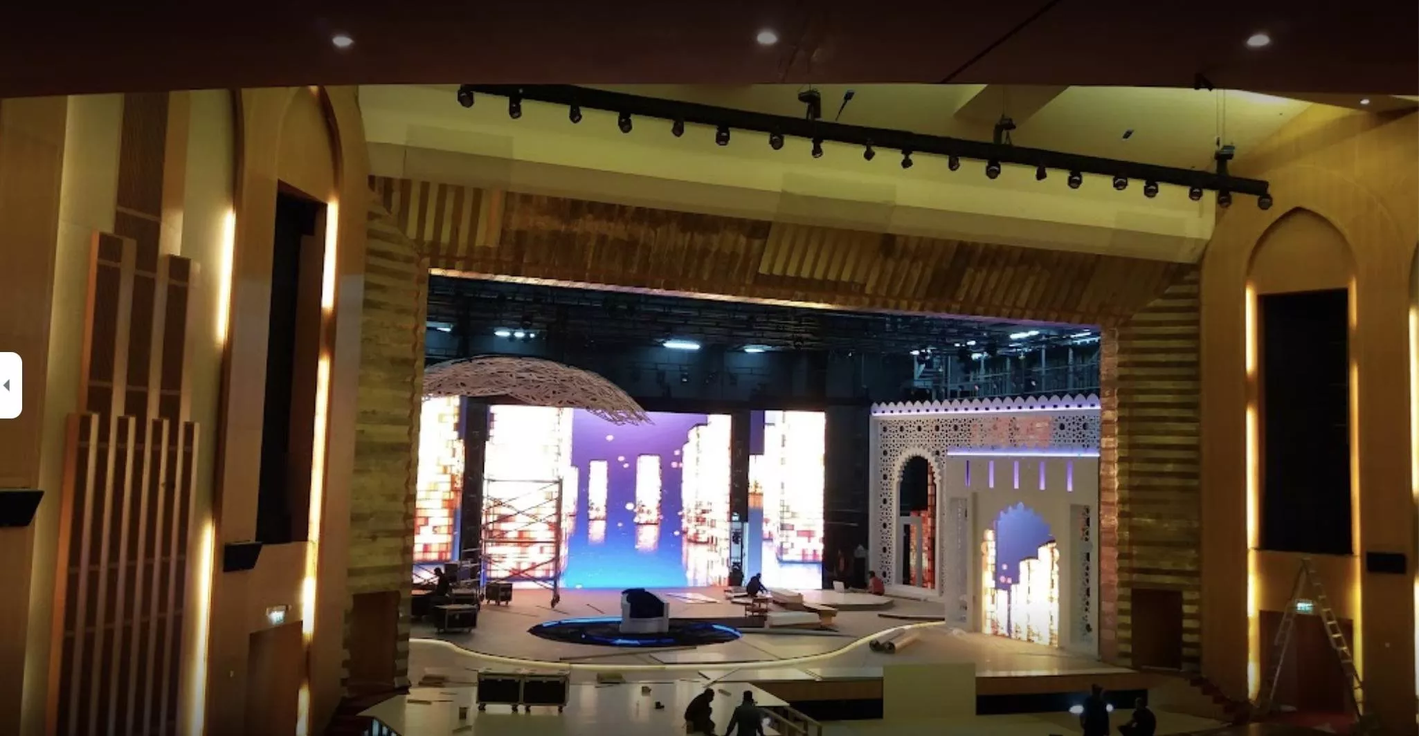 أفضل 9 مسارح في أبو ظبي تقدّم أجمل العروض الفنية