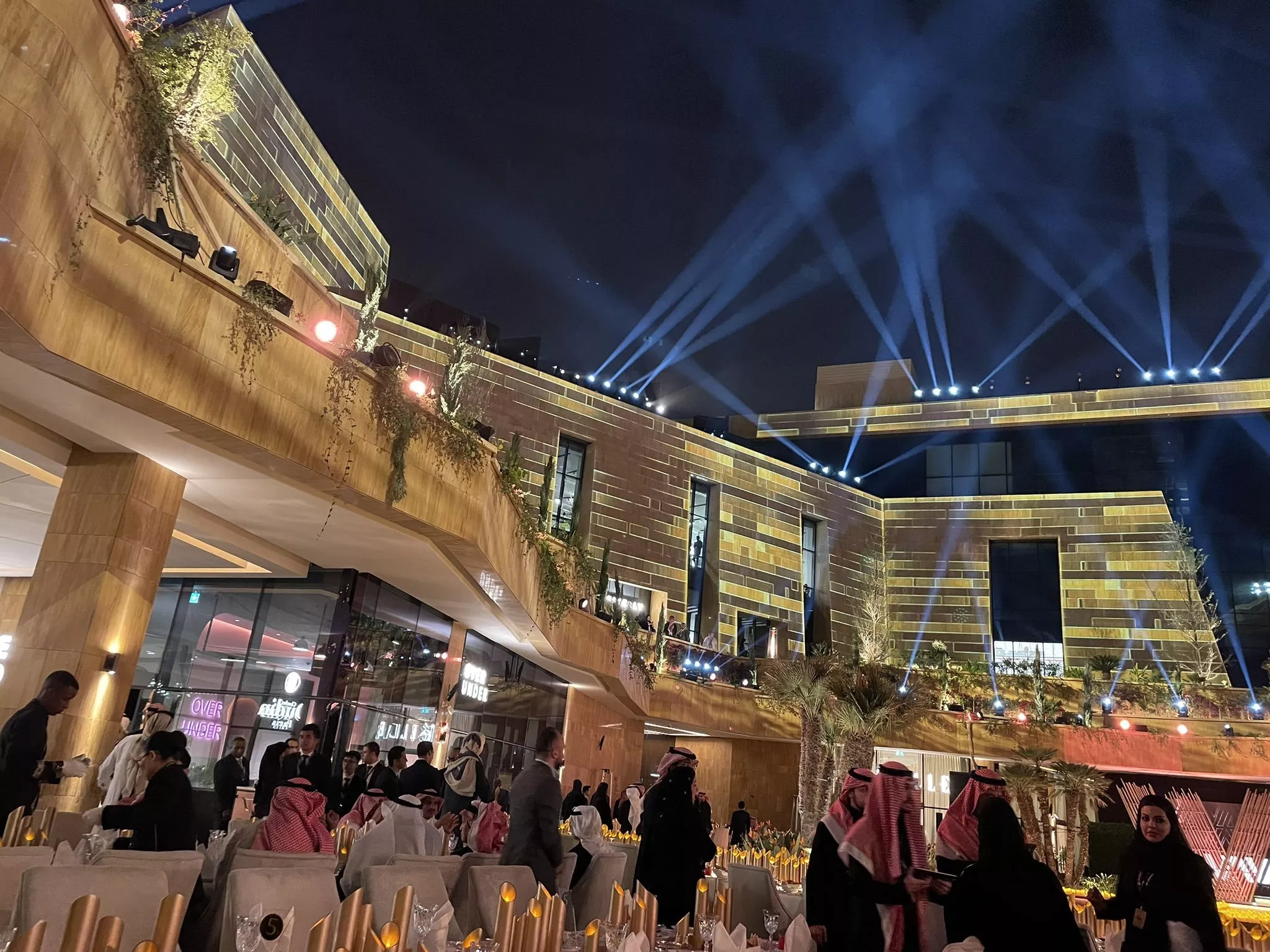 أفضل افنيو ومجمعات في الرياض يمكنكِ التوجه إليها للاستمتاع بوقتكِ