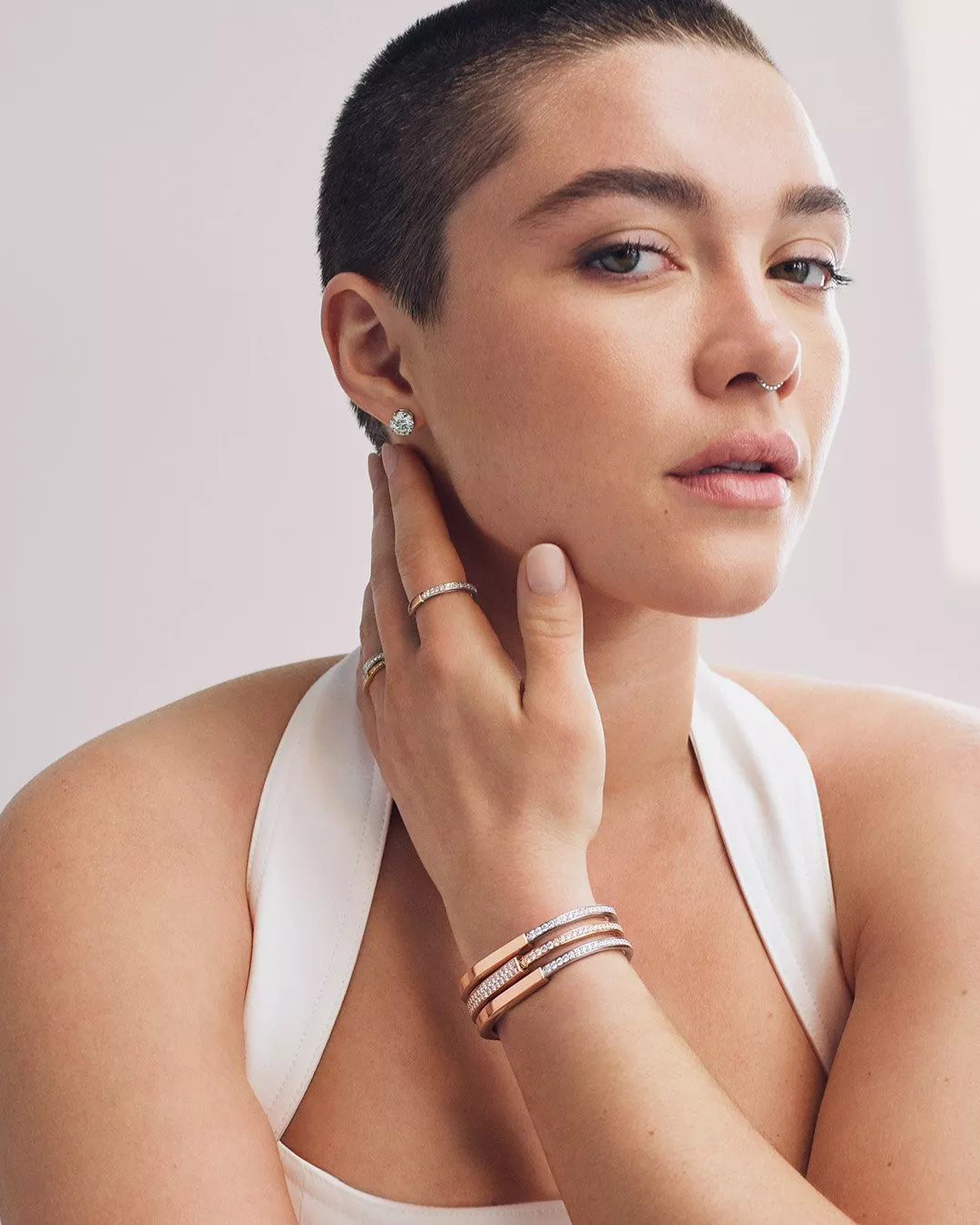 .Tiffany & Co تُطلق حملة ترويجية جديدة لتشكيلة Tiffany Lock بالتعاون مع سفراء العلامة