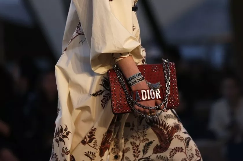 مجموعة Dior التحضيريّة لربيع 2018: مزيج بين الجموح وشياكة الرحلات البرّية