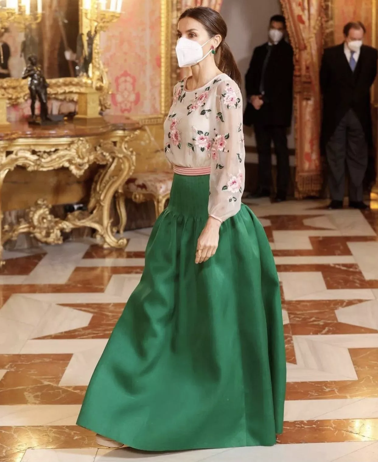 بخطوة لافتة، الملكة ليتيزيا تعتمد فستان الملكة صوفيا في مدريد