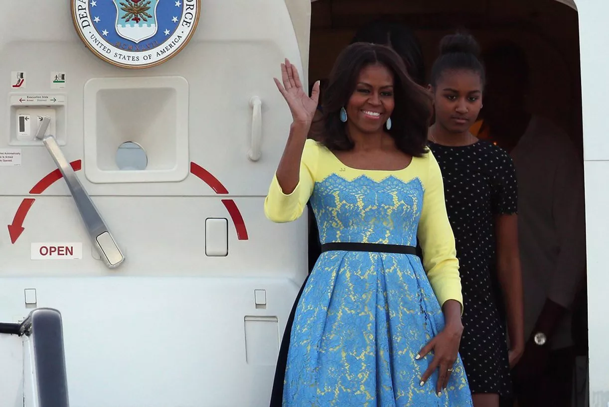 Michelle Obama مشعّة بالألوان الصيفيّة