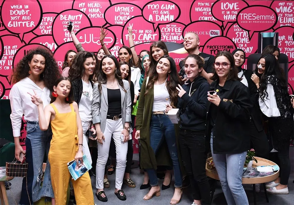 مدوّنات الموضة والجمال في حدث JamaloukiCon 2018: لقاء لتشارك الخبرات، الأوقات المسلية والتقاط الصور