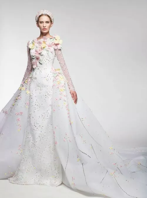 Georges Hobeika وSwarovski يقدّمان فستان زفاف الأحلام