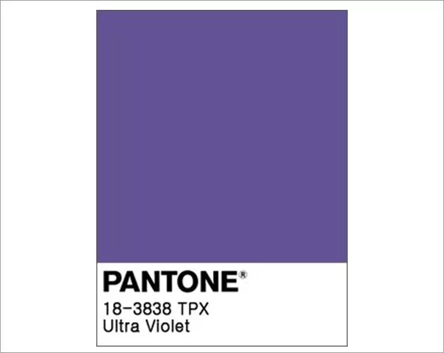 لون البانتون البنفسجيّ Ultra Violet هو تدرّج عام 2018: إطلالات دافئة تعكس طموحكِ