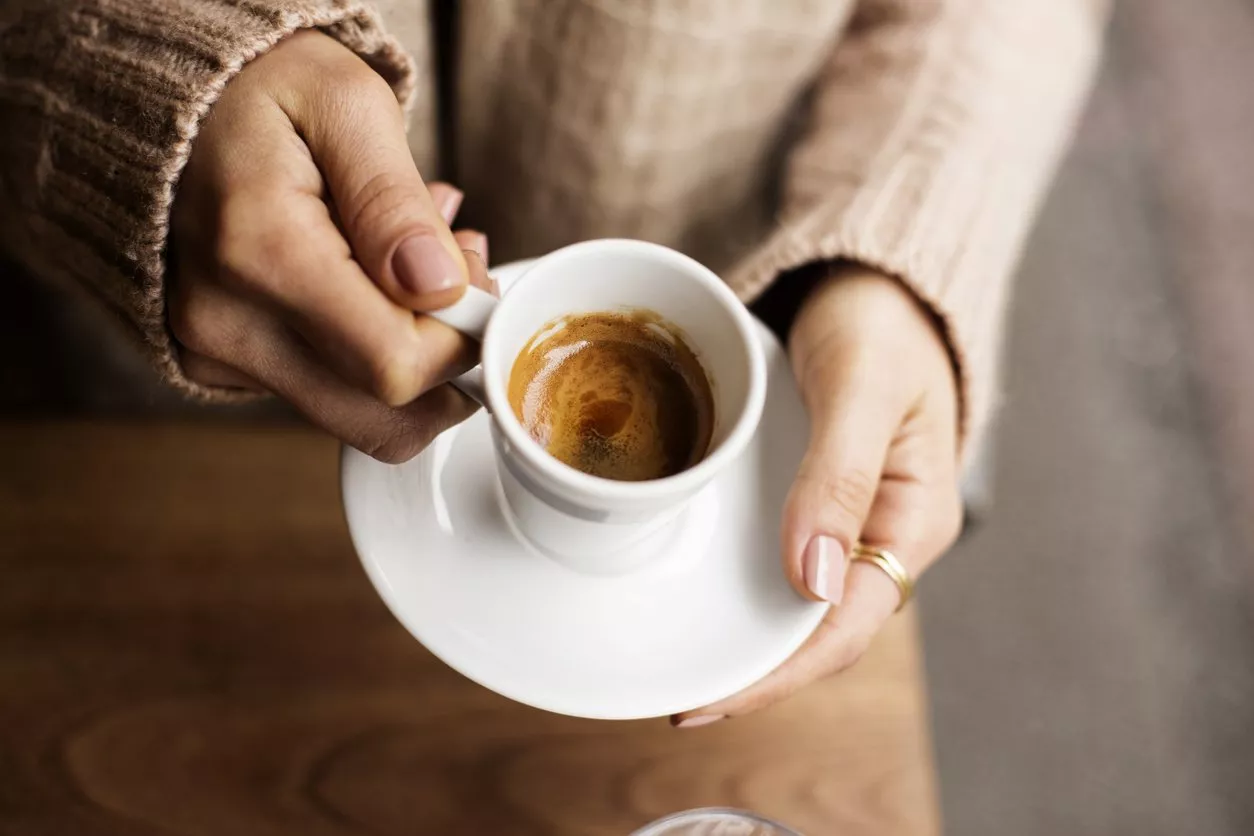 هل يمكن شرب القهوة أثناء الدورة الشهرية؟