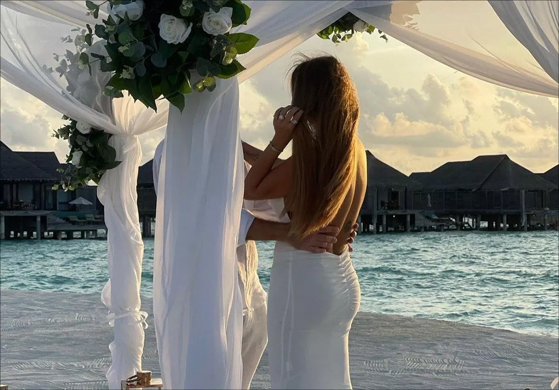 صور زواج جويل مردينيان في المالديف... ما القصة وراءها؟