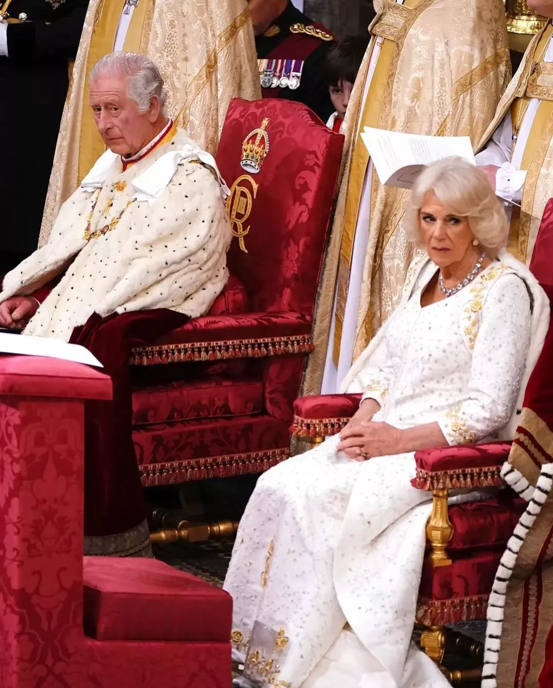 كاميلا تتوّج ملكة إلى جانب الملك تشارلز... هكذا وجّهت تحية للملكة اليزابيث الثانية