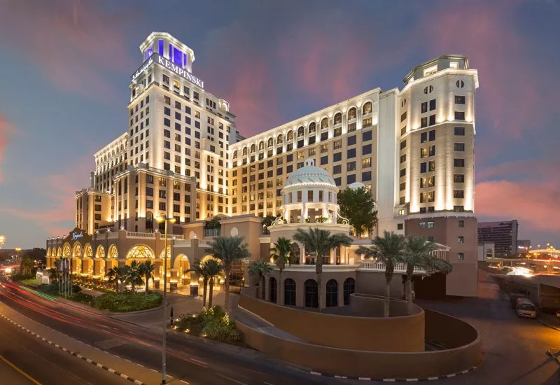 لم يفت الأوان بعد للاستفادة من عروض أفخم فنادق السعودية في عيد الفطر 2022