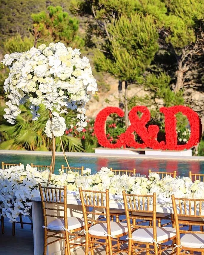 صور حفل الزفاف الثاني لدانييلا سمعان وسيسك فابريغاس في إسبانيا: إطلالة عروس مليئة بالأخطاء!