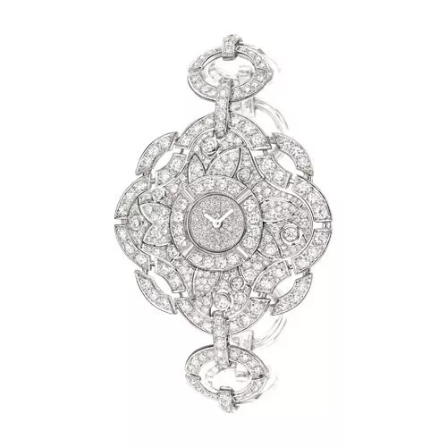 Les Talismans de Chanel
طلاسم الحماية والقوّة والحبّ بين يديكِ