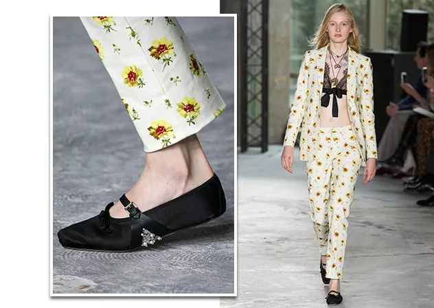 حذاء Mary Jane سيرافقكِ في إطلالاتكِ كافّة بحسب مجموعات ربيع وصيف 2018