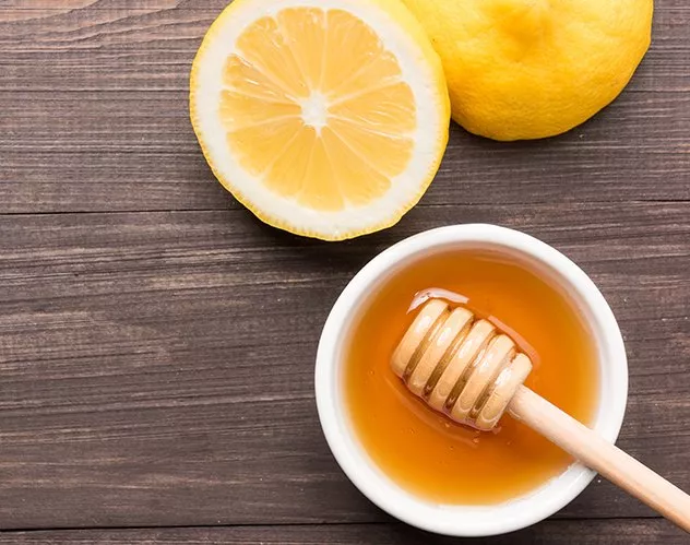 ماذا يحصل عندما تمزجين العسل مع الليمون؟