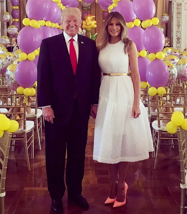 ألوان الباستيل ترافق Melania Trump في إطلالتين فائقتي النعومة