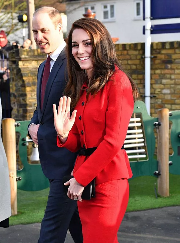 إطلالتا Kate Middleton في لندن تتأرجحان ما بين الكلاسيكيّة، الأنثويّة والتصاميم القديمة