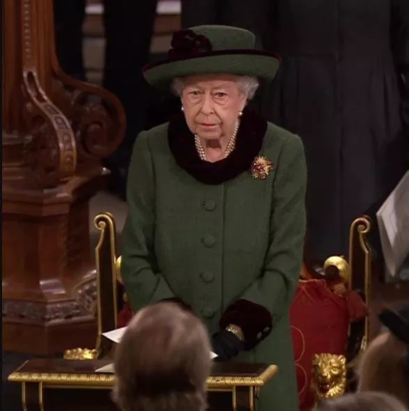 هكذا قضت الملكة اليزابيث السنة الأخيرة من تولّيها الحكم... التزمت بمهامها حتى أيامها الأخيرة