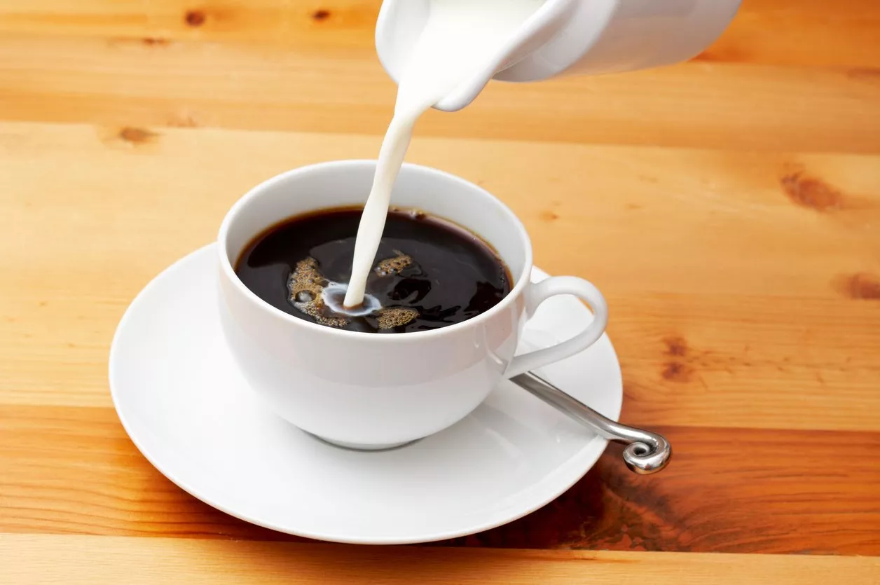 مكوّنات يمكنكِ إضافتها إلى القهوة وأبرز الفوائد التي تقدّمها