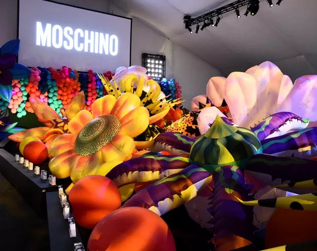 مجموعة Moschino التحضيريّة لربيع 2017: رسالة حب للوس أنجلوس