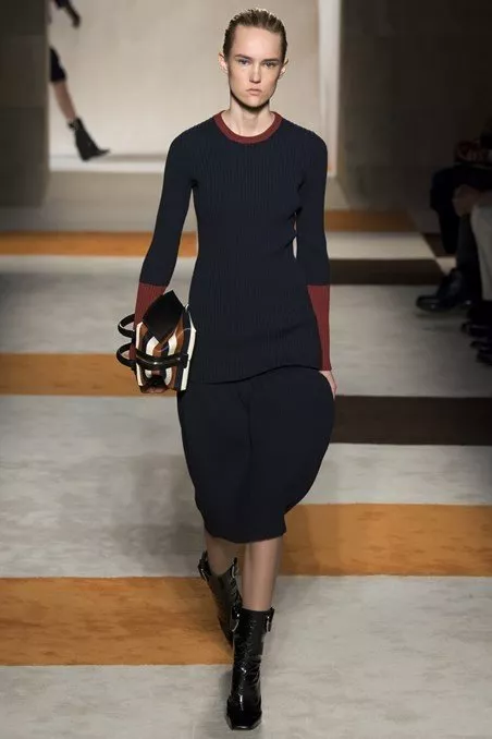 أسبوع الموضة في نيويورك:  Victoria Beckham تعيد إطلاق الكورسيه بطريقة عصريّة