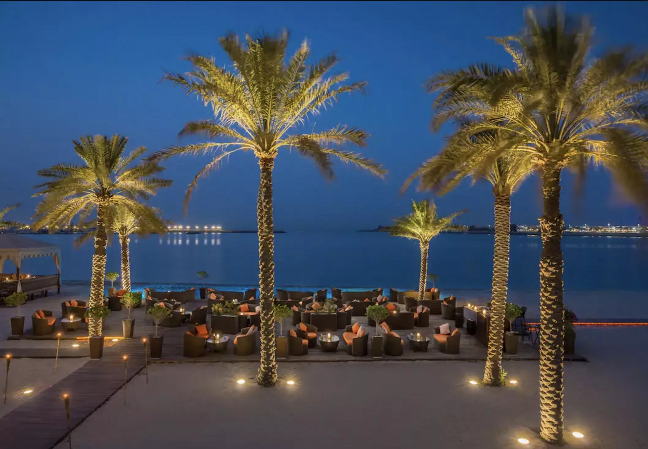 افضل 9 مطاعم في ابو ظبي تضمن لكِ أجواء رومانسية
