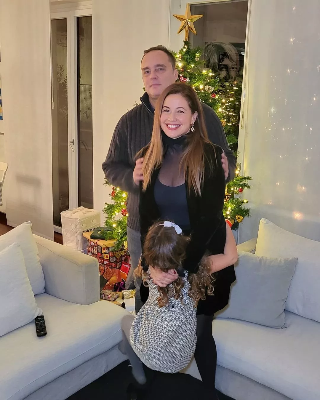ريا ابي راشد  مع عائلتها في عيد الكريسماس 2021