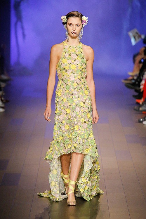 عرض أزياء Naeem Khan لربيع 2018، خلال أسبوع الموضة في نيويورك