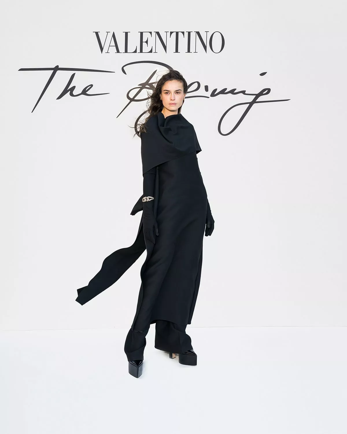 مجموعة Valentino للخياطة الراقية لخريف وشتاء 2022-2023: تشكيلة تعود إلى الجذور