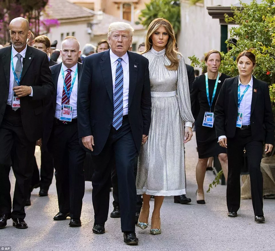 Melania Trump تنهي جولتها الرسميّة الأولى في صقلّية بـ6 إطلالاتٍ أكثر من رائعة