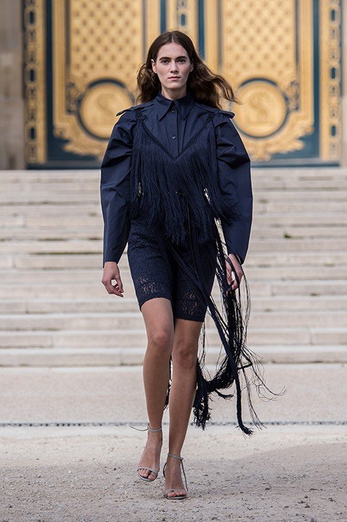 عرض أزياء Nina Ricci لربيع 2018، خلال أسبوع الموضة في باريس