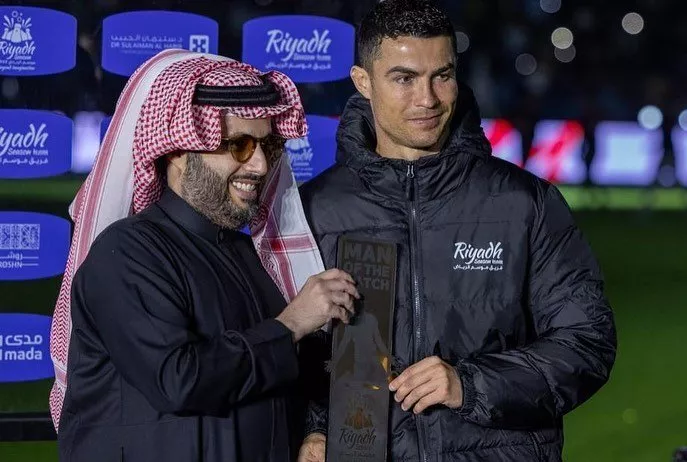 كأس موسم الرياض ينتهي بفوز فريق ميسي على فريق رونالدو، وهكذا كانت الأجواء