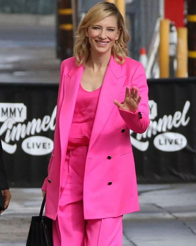 Cate Blanchett جذابة بإطلالتين مختلفتين تماماً!