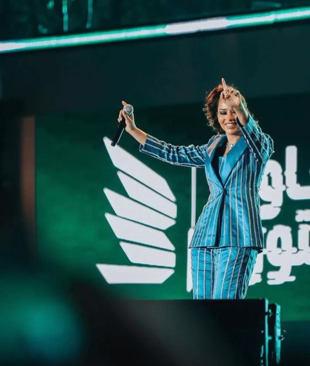 بلقيس فتحي بلوك مرح وشبابي في اليوم الثاني من مهرجان مدل بيست 2021 في السعودية